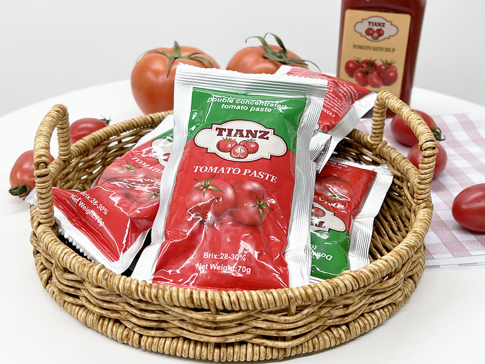 معجون الطماطم الكيس 70 جم بريكس: 28٪ -30٪
